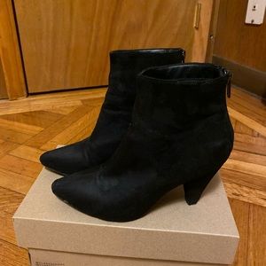 Suede Black Boots (US 6)